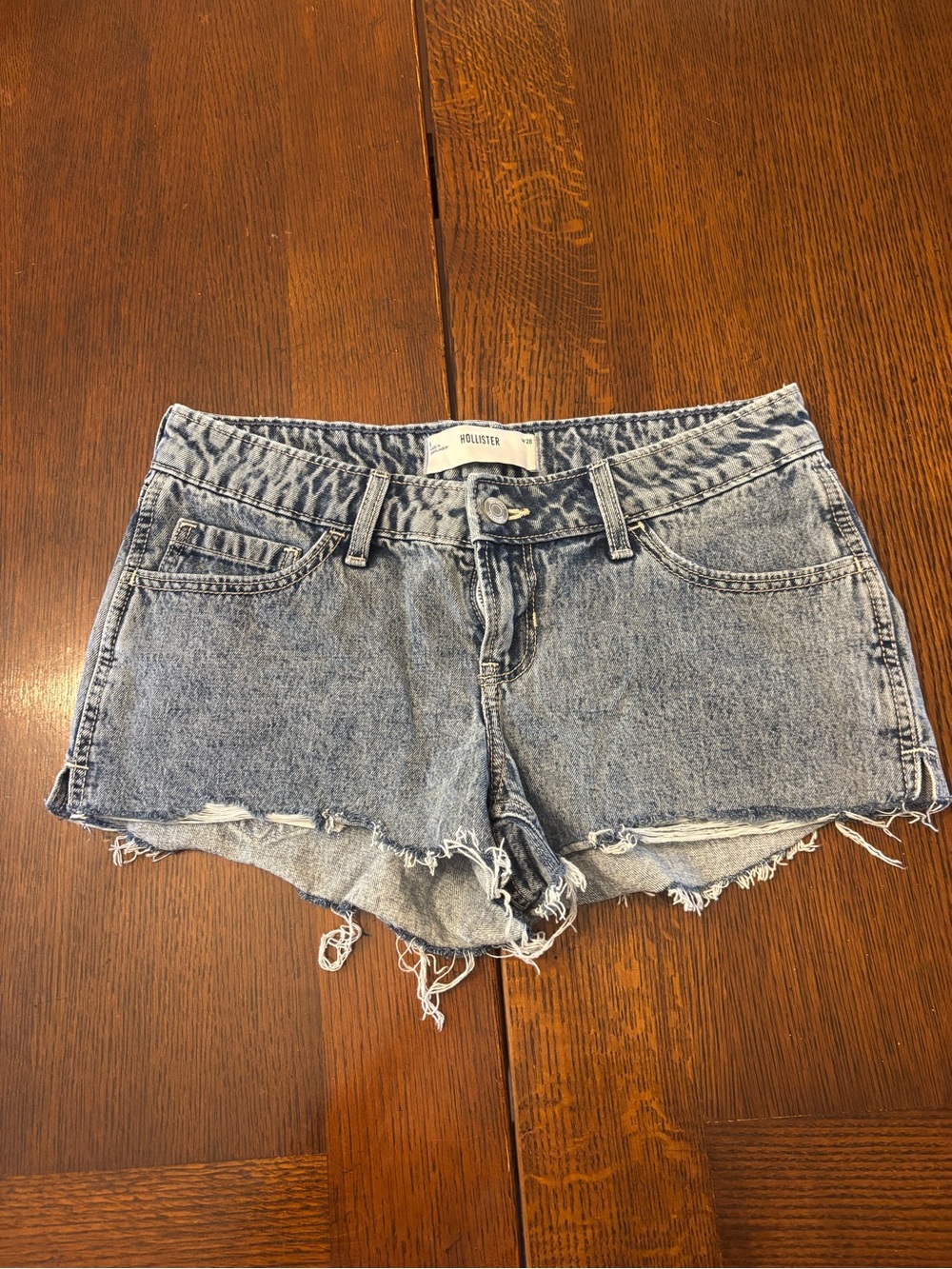Hollister Low Rise Cut Off Acid Wash Jean Shorts Size 6
